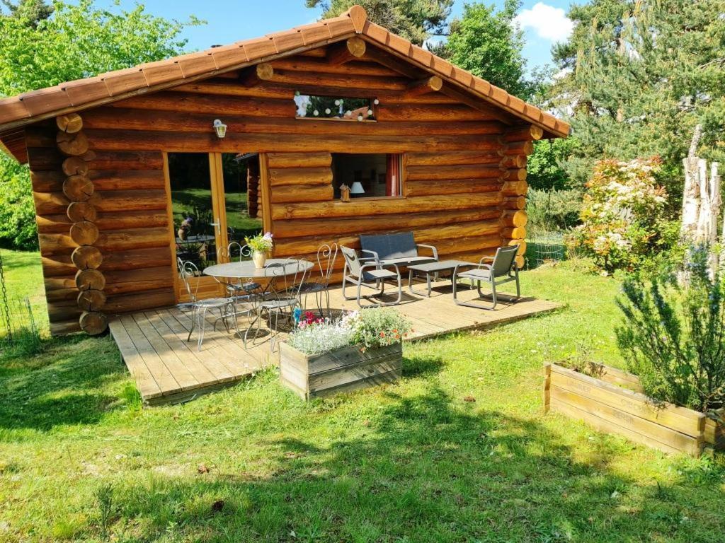 Pialous:Chalet En Rondins Avec Espace Detente La Chapelle-d'Aurec Eksteriør billede